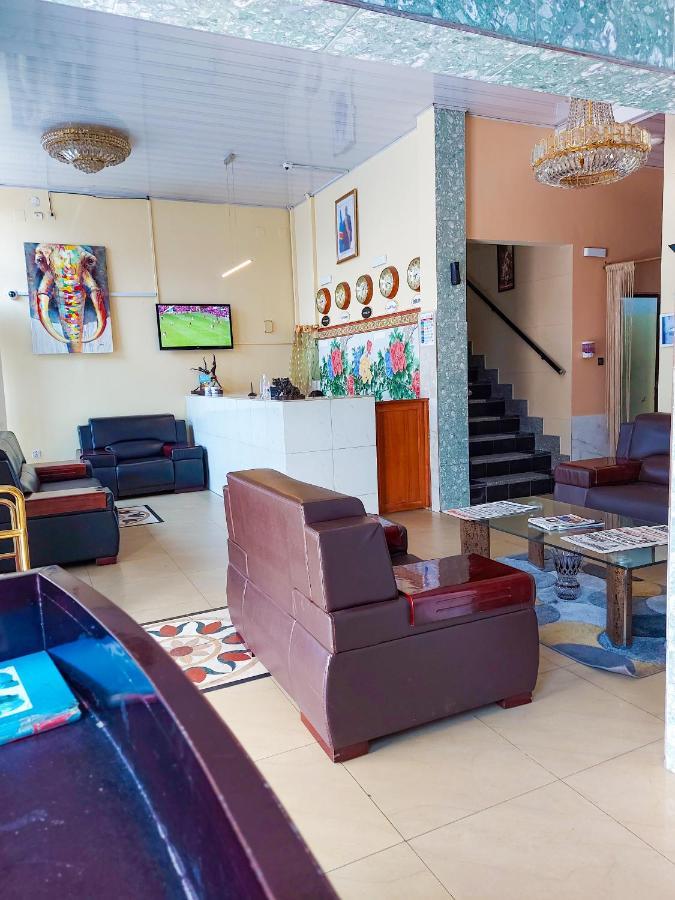 Hotel Relax Kinşasa Dış mekan fotoğraf