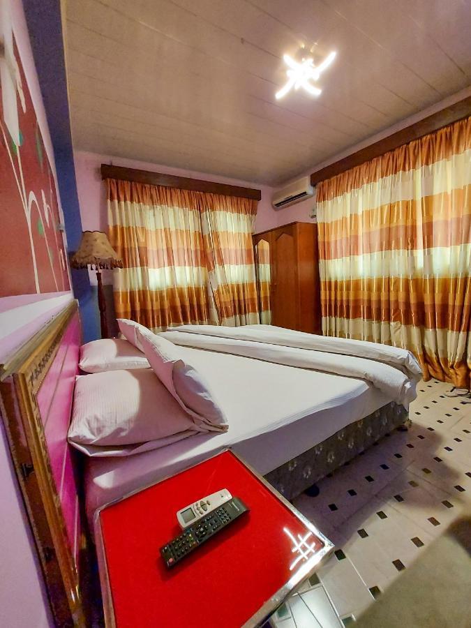 Hotel Relax Kinşasa Dış mekan fotoğraf