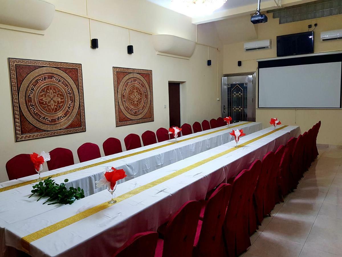 Hotel Relax Kinşasa Dış mekan fotoğraf