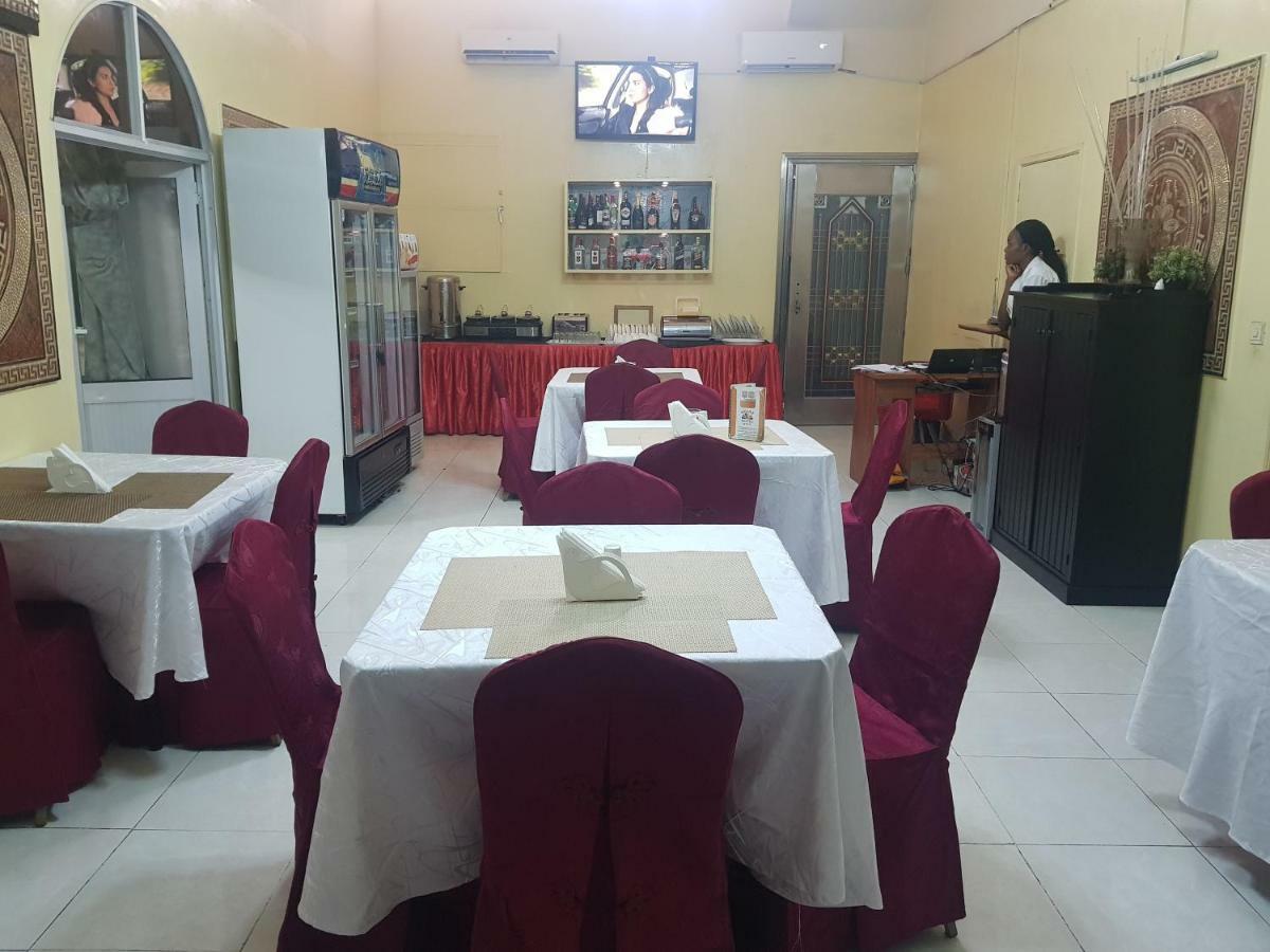 Hotel Relax Kinşasa Dış mekan fotoğraf